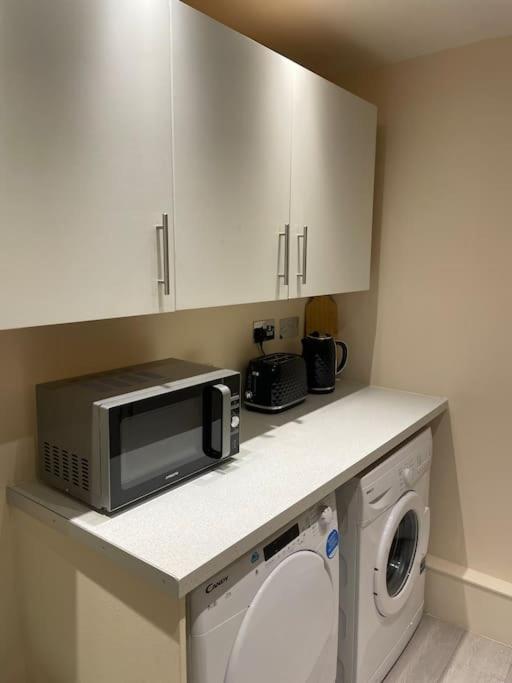 Flat 3 Meadow View Cozy Getaway Apartamento Hurst Exterior foto